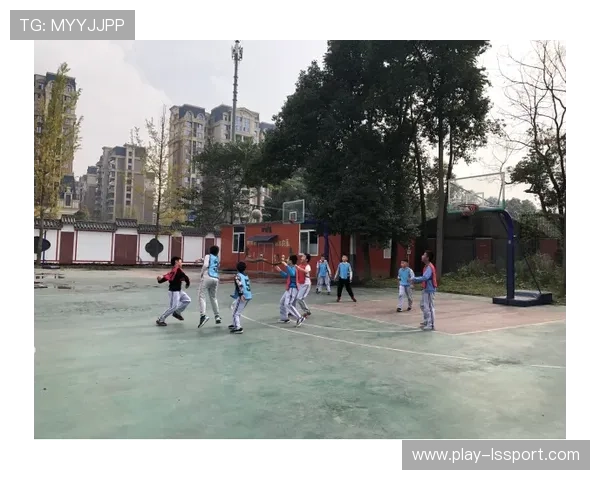 南区三校篮球友谊赛采用4男1女规则,促进性别平等 南区三校篮球友谊赛采用4男1女规则,促进性别平等